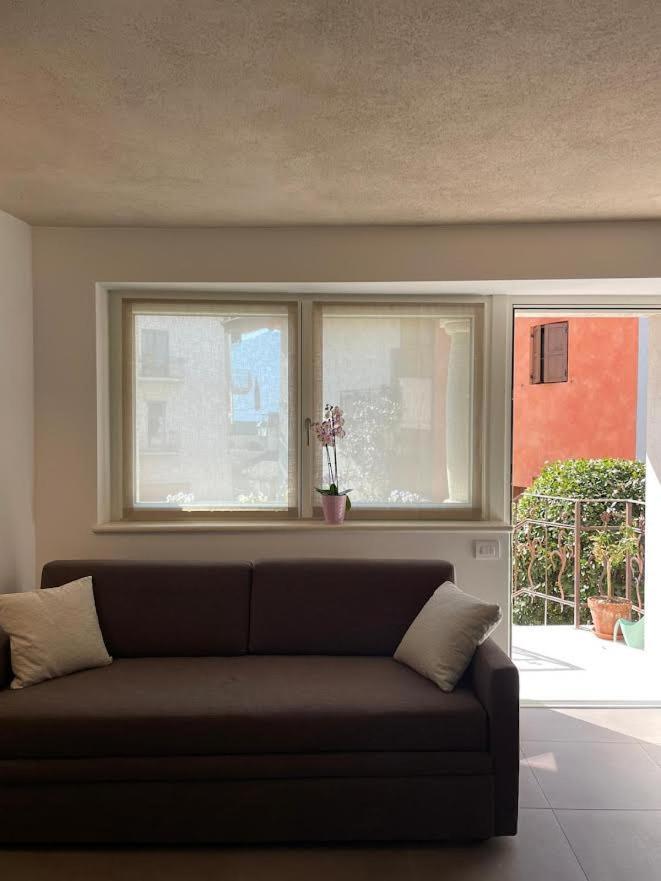 Api Tenna Apartments Glicine 1 Esterno foto