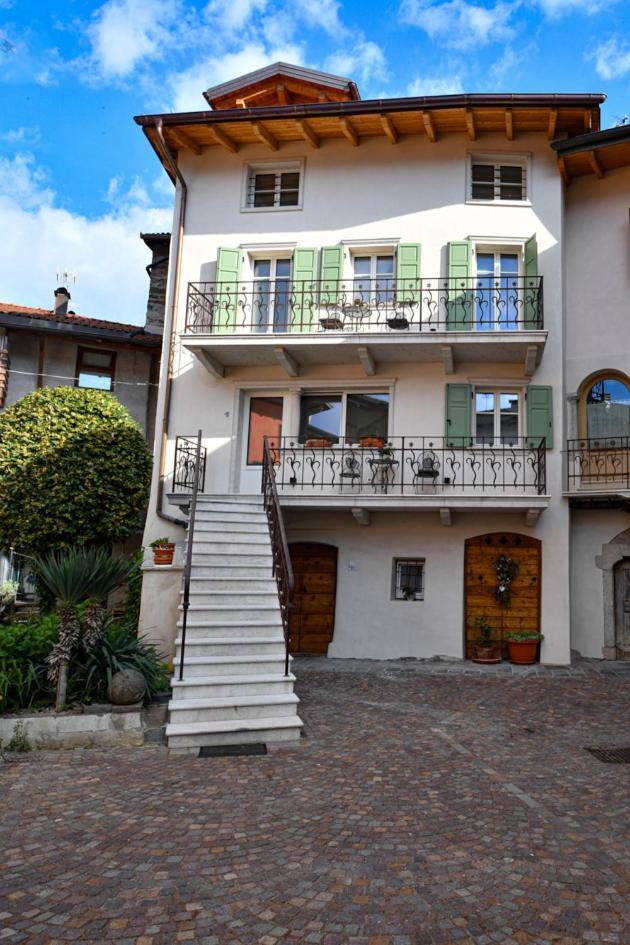 Api Tenna Apartments Glicine 1 Esterno foto